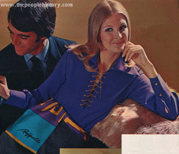 Shoestring Chain Lace-Up Top 1970