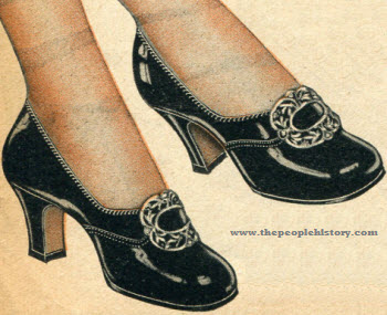 Patent Leather Step-In Pump 1925