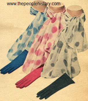 1964 Glove and Scarf Set