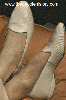 1964 Pleated Vamp Shoe